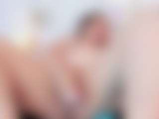 Live cam show with martina-curvy - White Mature on studioflirtlive.com | colombia
