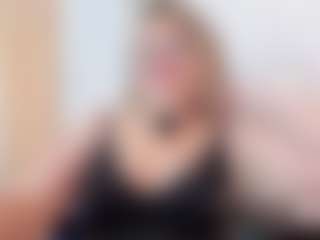 martina-curvy's Live Sex Cam Show