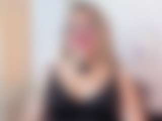 Live cam show with martina-curvy - Brown Eyes Mature on Livezox