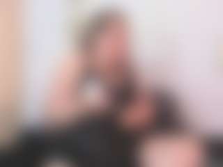 Live cam show with martina-curvy - Granny MILF on Fit Hotties