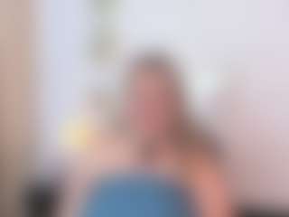 martina-curvy's Live Sex Cam Show
