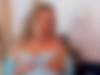 martina-curvy's Live Sex Cam Show