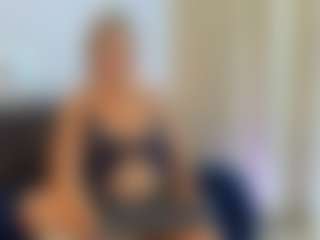 martina-curvy's Live Sex Cam Show