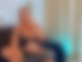 martina-curvy's Live Sex Cam Show