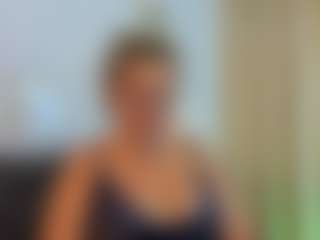 martina-curvy's Live Sex Cam Show