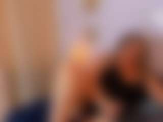 Live cam show with martina-curvy - Granny MILF on camwithhim.com