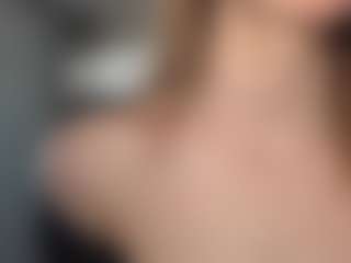 SerenaHale's Live Sex Cam Show