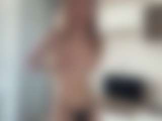 SerenaHale's Live Sex Cam Show