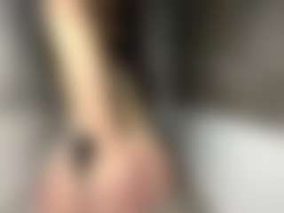 SerenaHale's Live Sex Cam Show