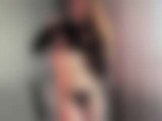 Live cam show with SerenaHale - Blue Eyes on https://playwithruby.com