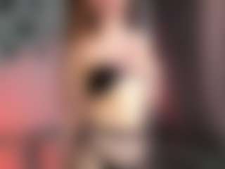 Live cam show with SerenaHale - Blue Eyes on madthumbs