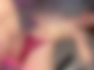 Live cam show with SerenaHale - Red Hair on Porn Luv