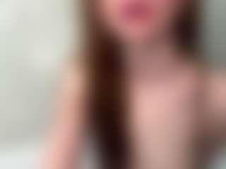 Live cam show with SerenaHale - Red Hair on Camsoda