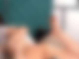 Live cam show with sofi-sinner - Butt Plug on Camsoda