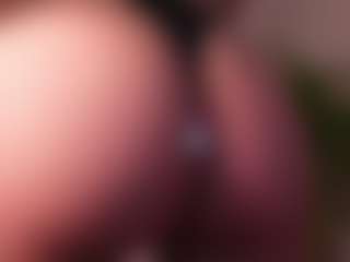 Live cam show with TheaaX - Butt Plug on Uber Horny