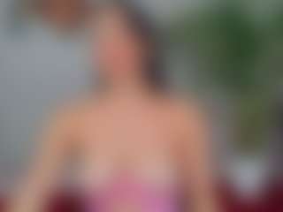 Live cam show with TheaaX - Skinny on Camsoda
