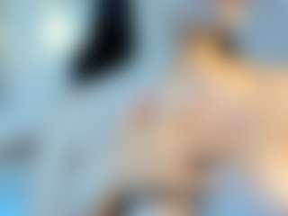 Live cam show with zoelins - Camel Toe on https://playwithruby.com