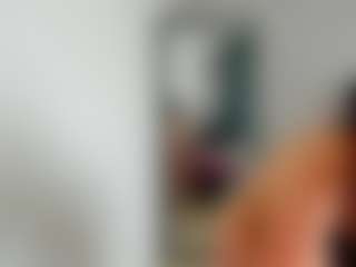 Live cam show with AmenaaVans - Twerking on Sweet Sext