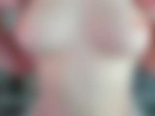 Live cam show with Amilia - Brown Hair on Uber Horny