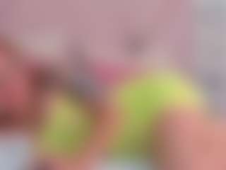 Live cam show with antonellamoon7 - Massage on Fling VIP Chat
