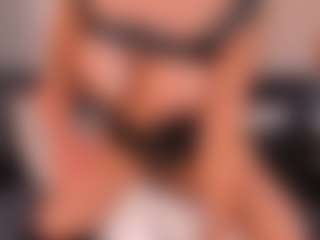 AshleyJhonsonX's Live Sex Cam Show