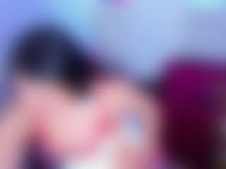 Live cam show with Dakotalee03 - Sweet on chickslive.net