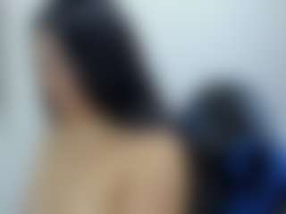 Live cam show with Dakotalee03 - Flash on Camsoda