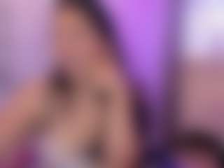 Live cam show with Dakotalee03 - Flash on Camsoda