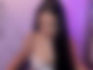 Live cam show with Dakotalee03 - Flash on Camsoda