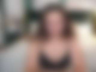Live cam show with DariaCalm - Striptease on livesuperchat.net
