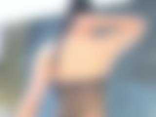 Live cam show with diosagolden - Average on Camsoda