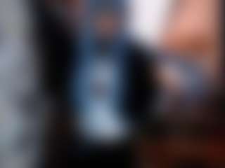 Live cam show with Kim - Butt Plug on Hubzter Live