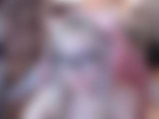 Live cam show with Kim - Granny on Camming Site