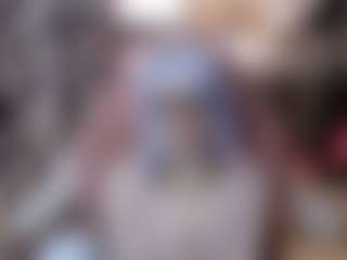 Live cam show with Kim - Average on liverealitysex.com