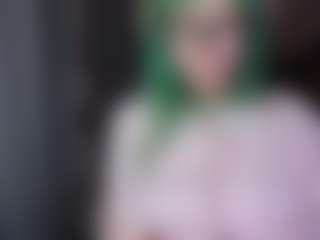 Live cam show with Kim - Genital Piercings on slutload