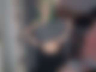 Live cam show with Kim - Flashing on Dolls Live