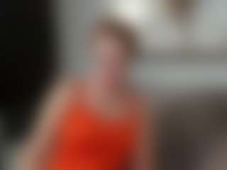 Julia-Suny's Live Sex Cam Show