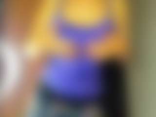 Julia-Suny's Live Sex Cam Show