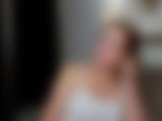 Live cam show with Julia-Suny - Nice on Camiplay Live