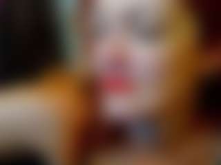 Live cam show with Julia-Suny - Nice on Camsoda