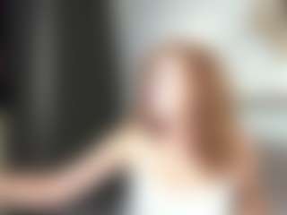Live cam show with Julia-Suny - Striptease MILF on Dolls Live