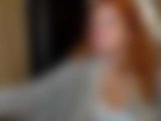 Julia-Suny MILF webcam performer live streaming