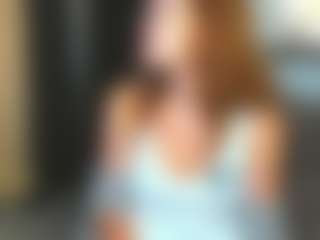 Live cam show with Julia-Suny - Body Massage on Milfs Live