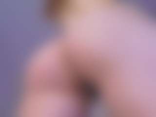 Live cam show with KarenGibbs - Twerk on fapnchat