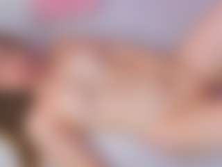 Live cam show with KarenGibbs - Natural on Camsoda