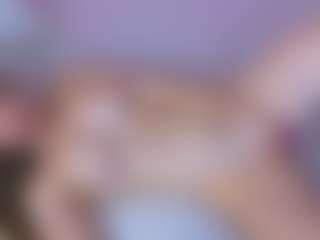 Live cam show with KarenGibbs - Sexwebcam on Latina Girls