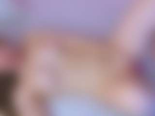 Live cam show with KarenGibbs - Control on SxyPornLive
