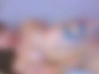 Live cam show with KarenGibbs - Athletic Tattoos on googirlz