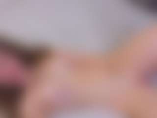 Live cam show with KarenGibbs - Athletic Shaved Pussy on madthumbs
