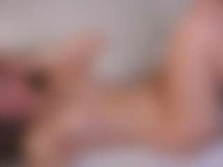 Live cam show with KarenGibbs - Double Penetration on Camsoda